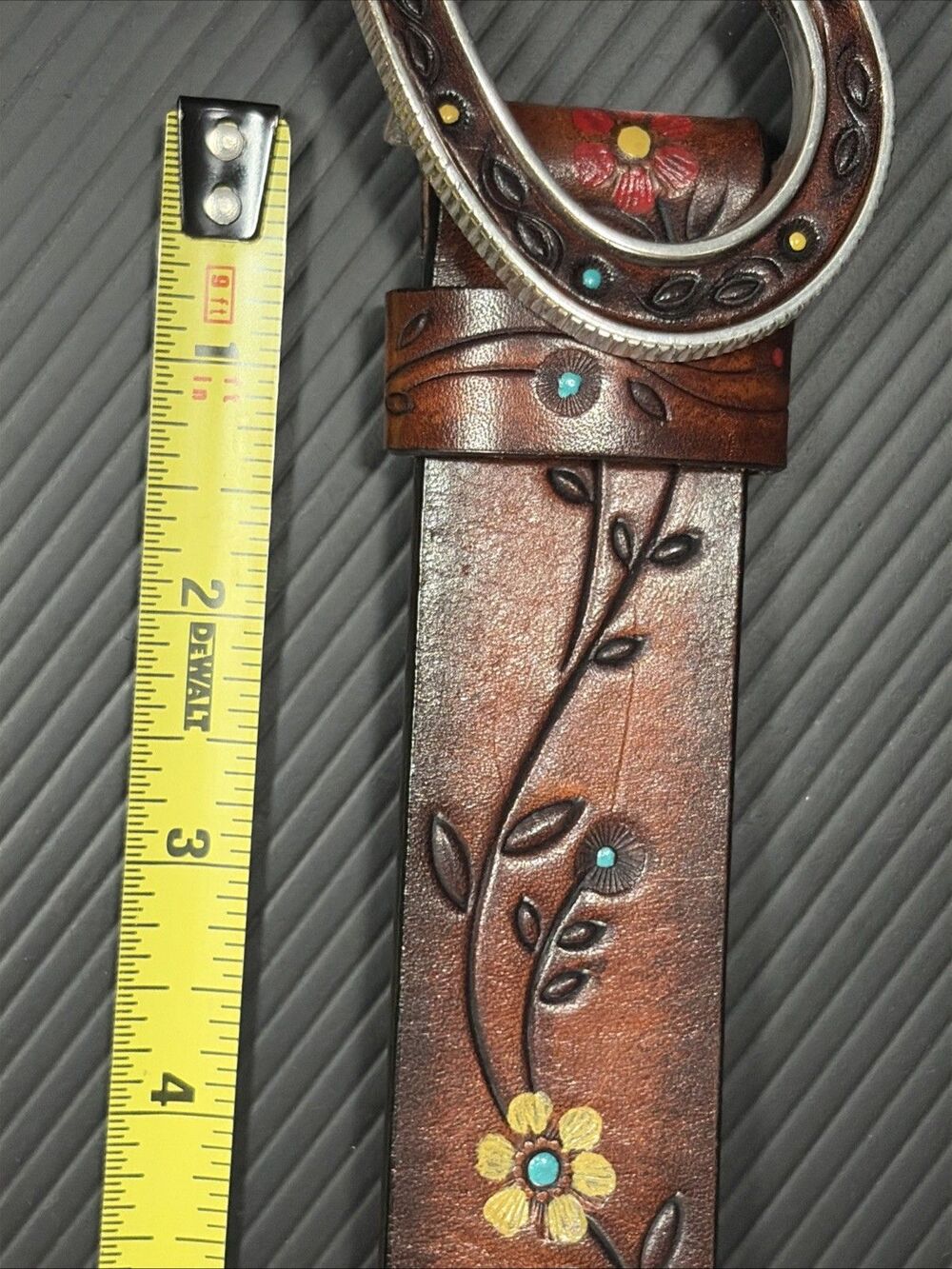 Brighton Leather Belt Womens Small 28 Brown Embossed Flower Heart Buckle Western - Picture 13 of 16